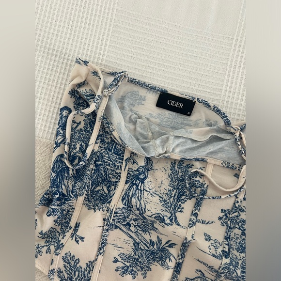 Womens CIDER bodysuit. Blue French style print. Size SMALL. Snap closure. - Picture 2 of 10